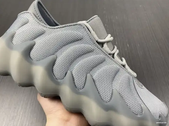YEEZY ADIDAS 400 H68033 0611